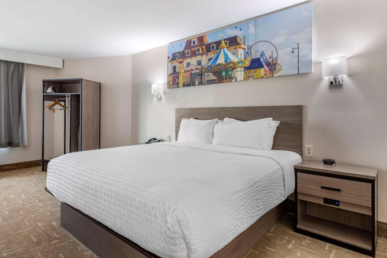 Clarion Pointe Galveston Seawall Bagian luar foto