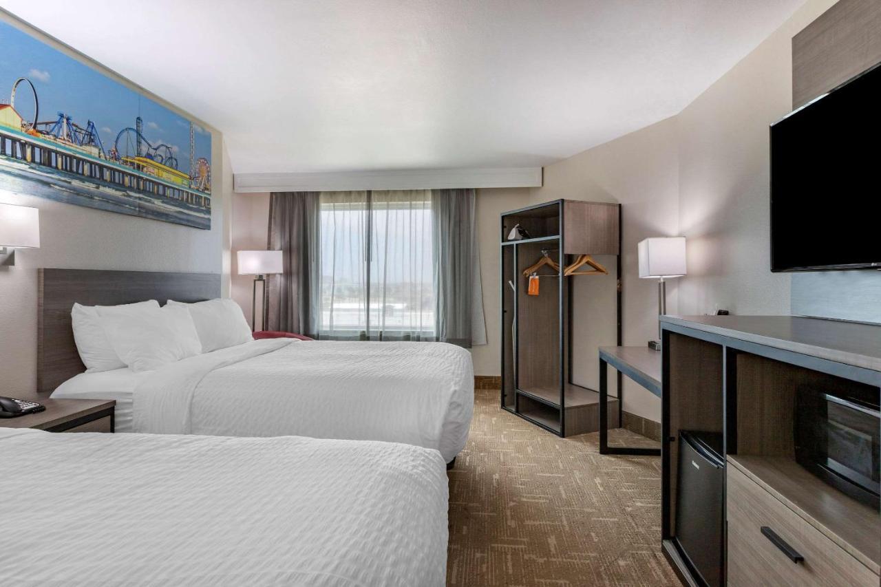 Clarion Pointe Galveston Seawall Bagian luar foto