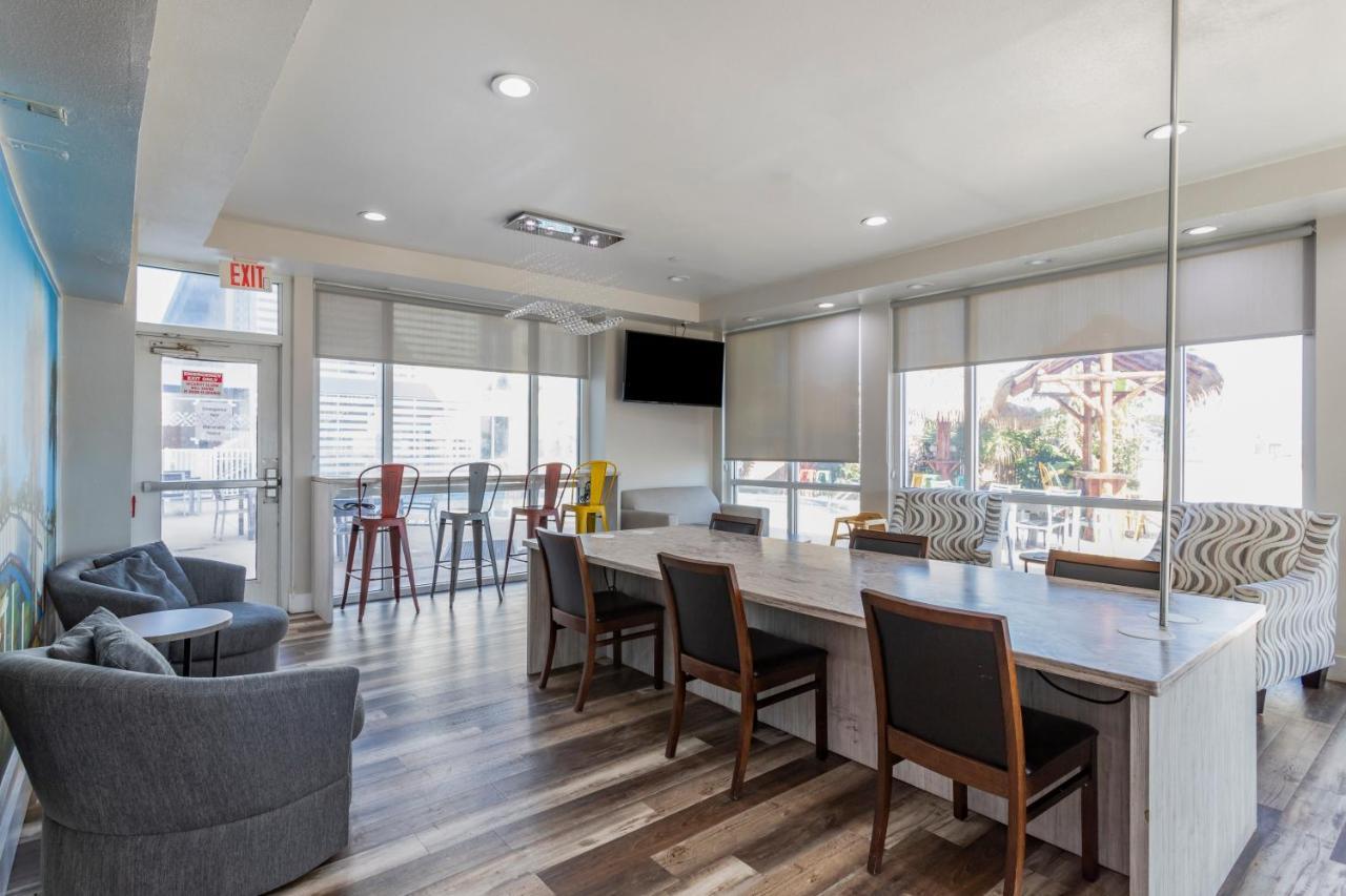 Clarion Pointe Galveston Seawall Bagian luar foto